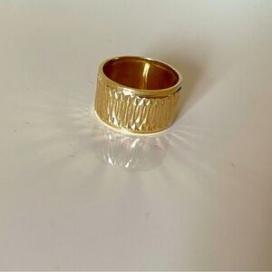 14k Gold Etched art deco wide band ring sz 6.5 /7